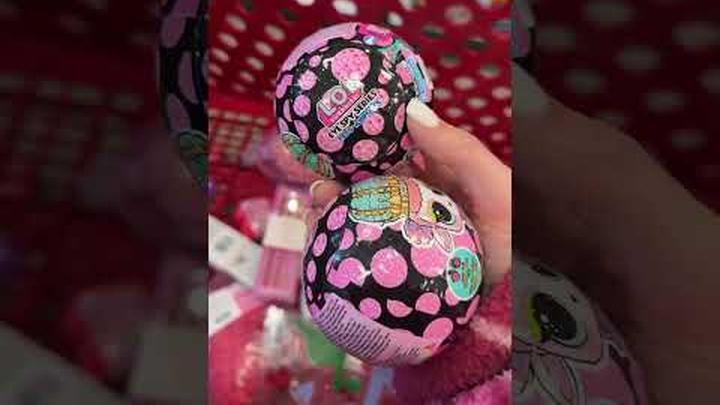 Target shop with me for my 4 kids' Valentine's Day baskets! �❣️� Do you guys make baskets for your