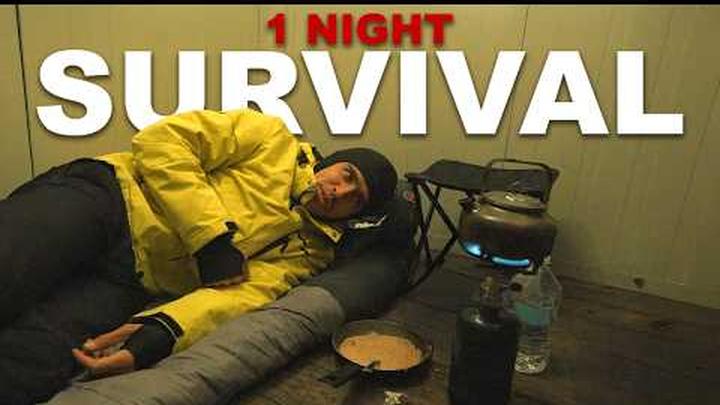 Camping SIN CASITA en la MONTAÑA con FRIO y encontré REFUGIO